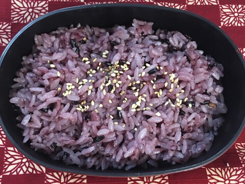 母の日の食卓に！❤️黒米入りお赤飯⭐炊飯器で簡単